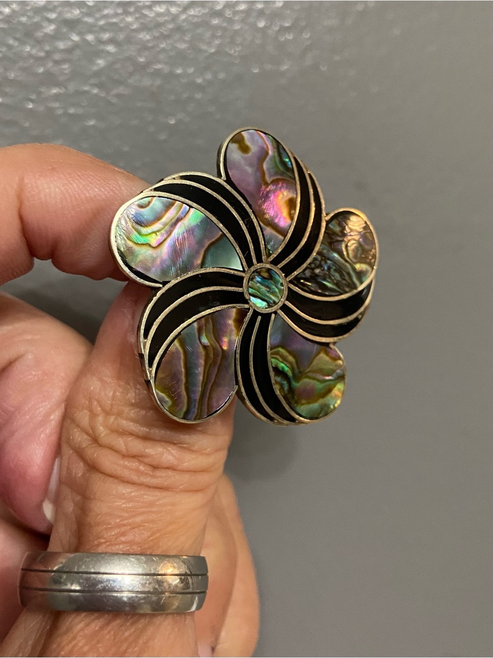 Vintage Mexican Silver Abalone Flower/Pinwheel Iridescent Shell Inlay Brooch Pin - Picture 3 of 11